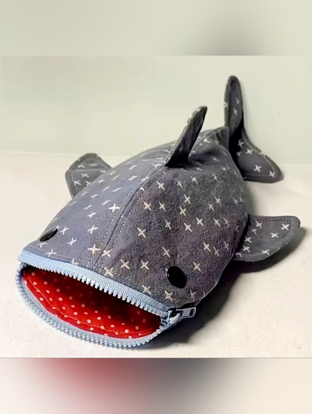 Shark Coin Purse Pouch in Navy with White X Pattern - Picture 6 of 6